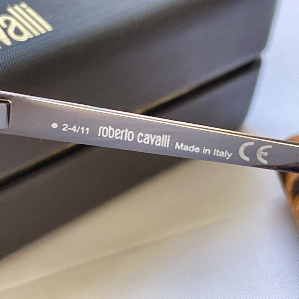 Roberto Cavalli Cat Eye Sunglasses ✨🕶✨ - Picture 6 of 6